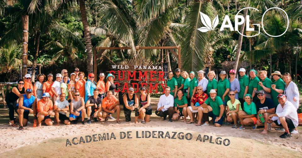 Empresas: APLGO lleva a 42 distribuidores a una isla desierta en Panamá