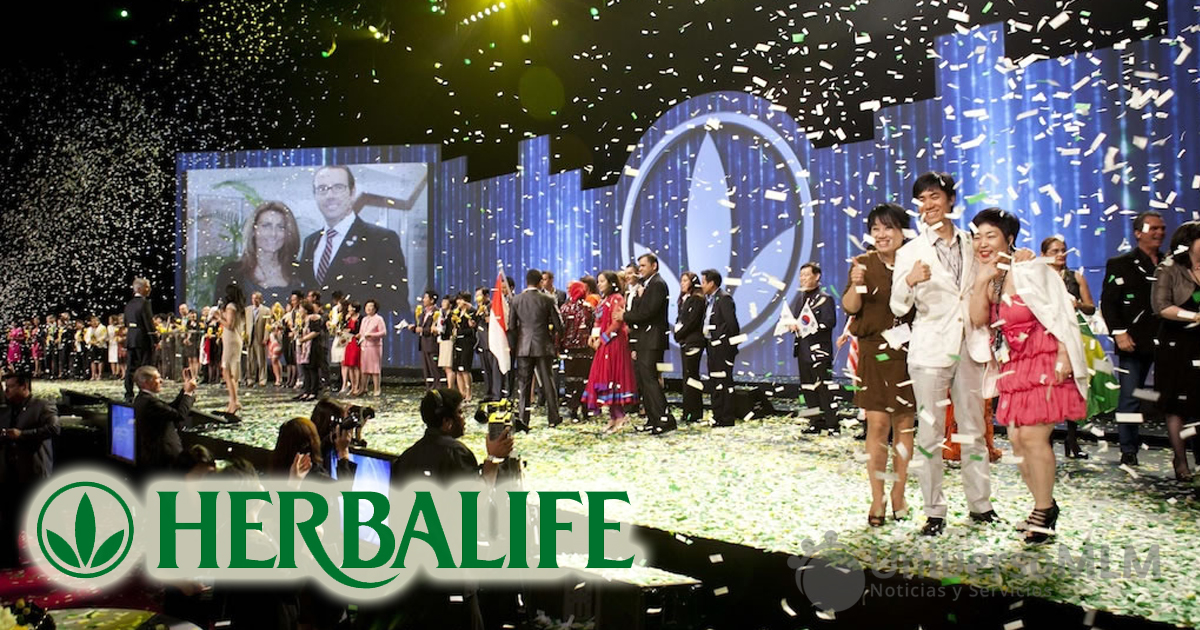 Más de 20.000 distribuidores de Herbalife en la Extravaganza de Bangkok
