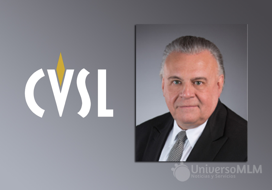 Presidente y CEO de CVSL, John P. Rochon 